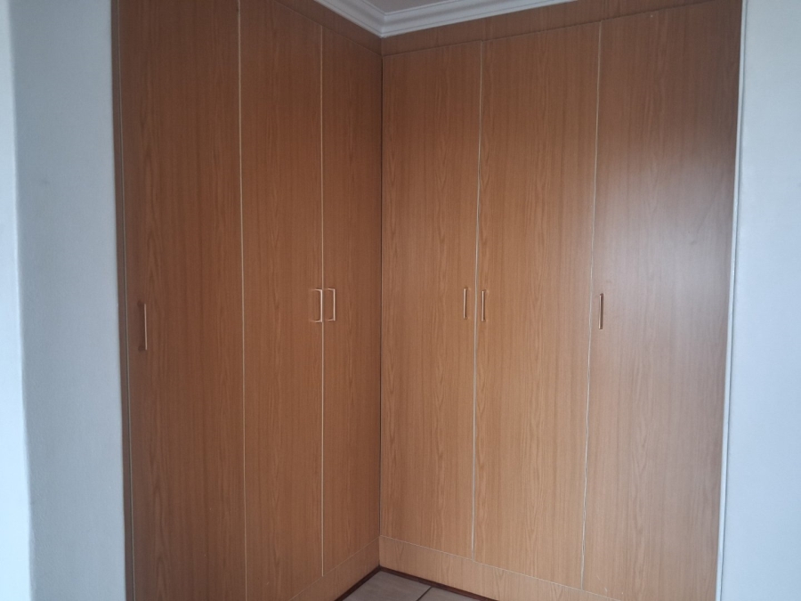 To Let 3 Bedroom Property for Rent in Pentagon Park Free State